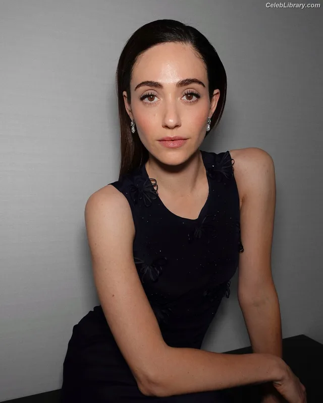 Emmy Rossum photo 5 of 531