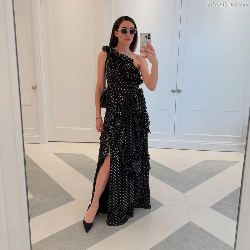 Emmy Rossum photo 8 of 531