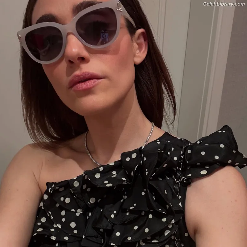 Emmy Rossum photo 9 of 531