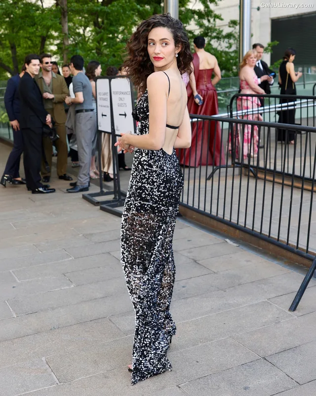 Emmy Rossum photo 3 of 531