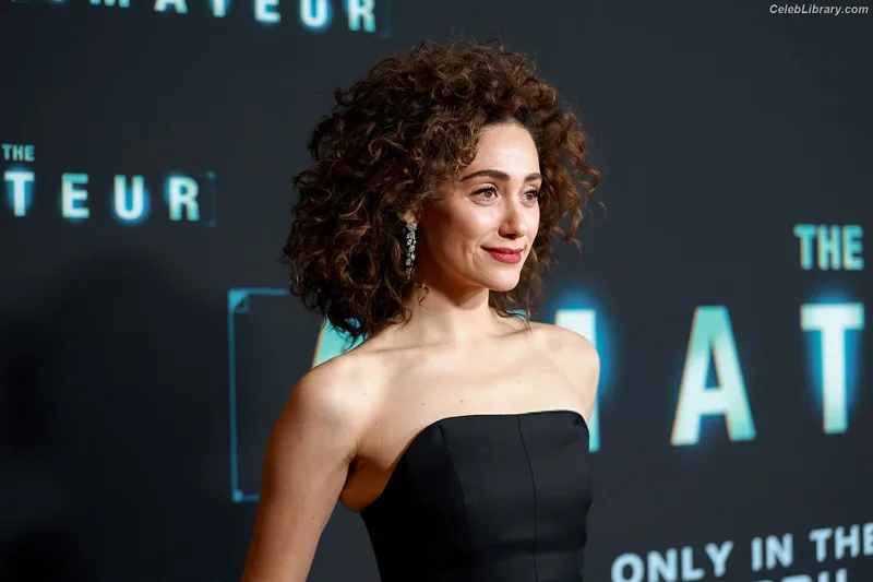 Emmy Rossum photo 8 of 531