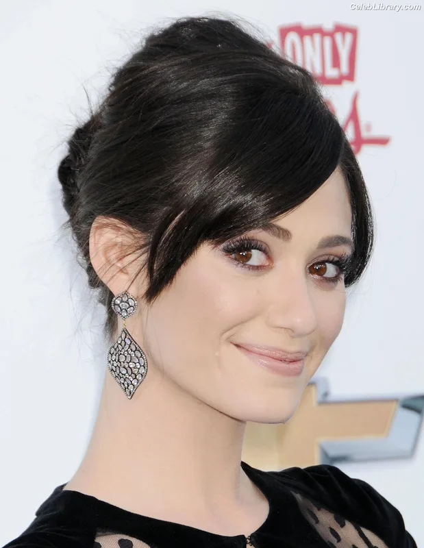 Emmy Rossum photo 16 of 531