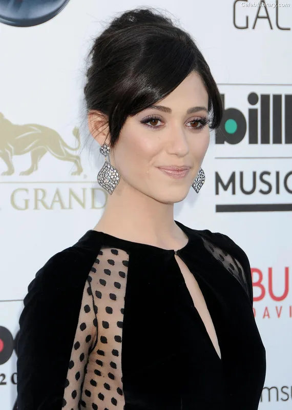 Emmy Rossum photo 19 of 531