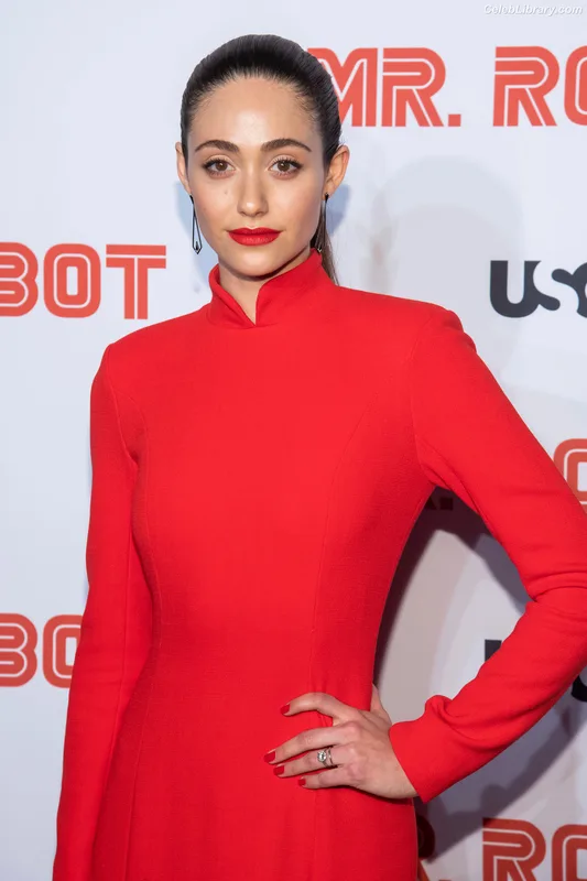 Emmy Rossum photo 12 of 531