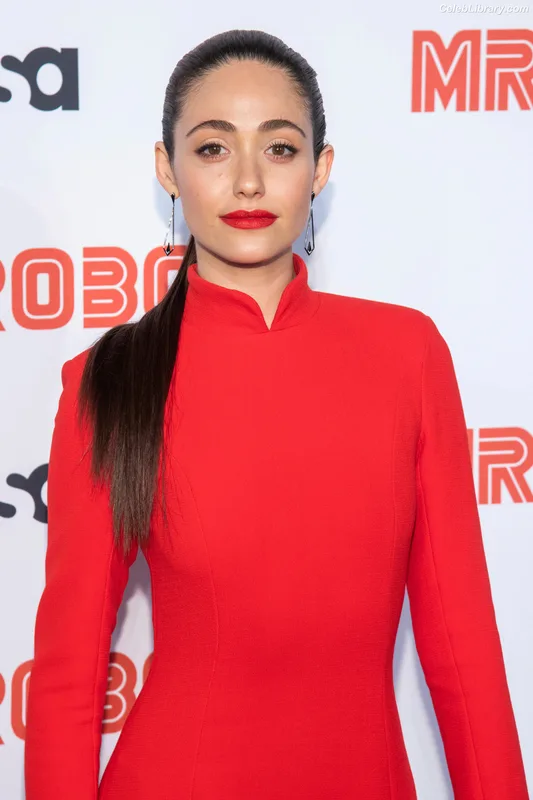 Emmy Rossum photo 13 of 531
