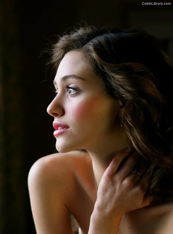Emmy Rossum photo 2 of 531