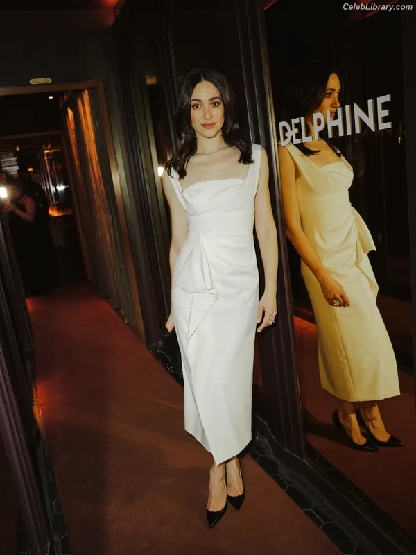 Emmy Rossum photo 16 of 531