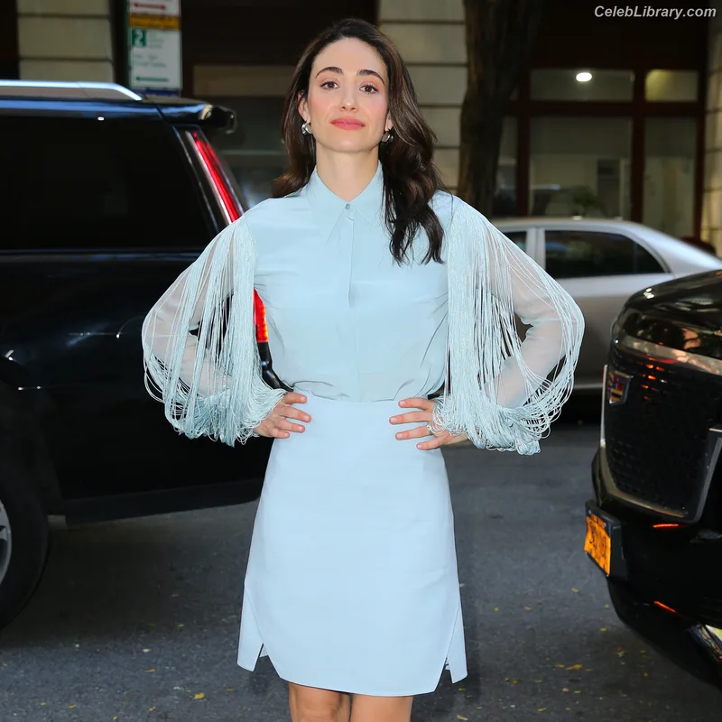 Emmy Rossum photo 22 of 531