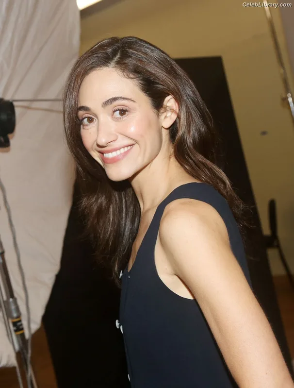Emmy Rossum photo 9 of 531