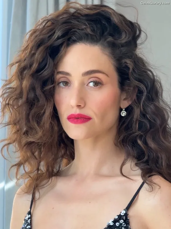Emmy Rossum photo 14 of 531