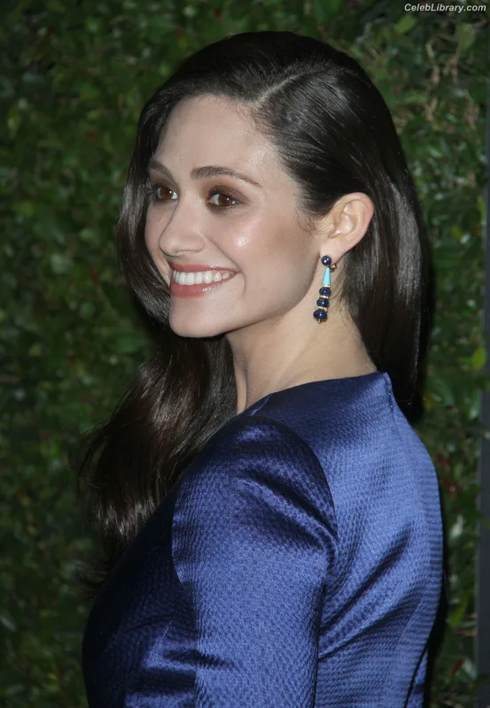 Emmy Rossum photo 23 of 531