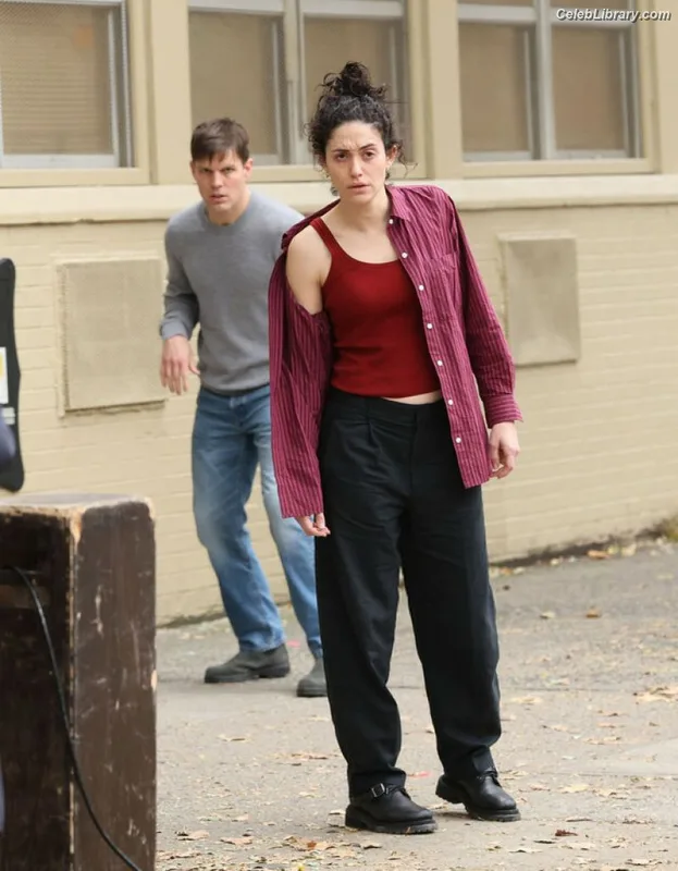 Emmy Rossum photo 2 of 531