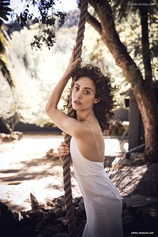 Emmy Rossum photo 4 of 531