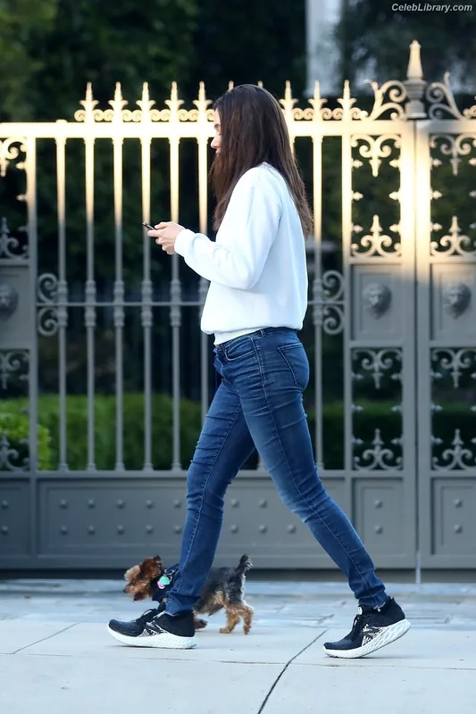 Emmy Rossum photo 4 of 531