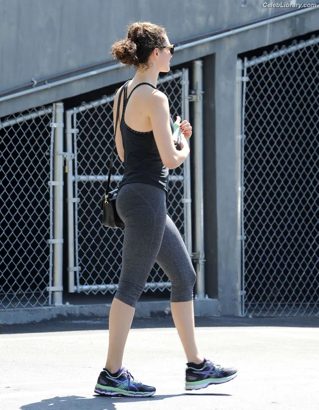Emmy Rossum photo 21 of 531