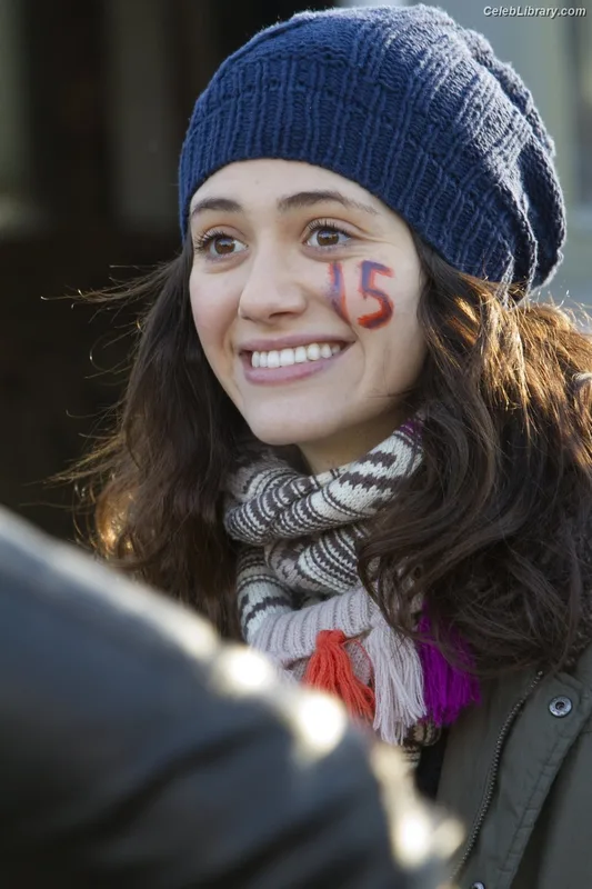 Emmy Rossum photo 2 of 531