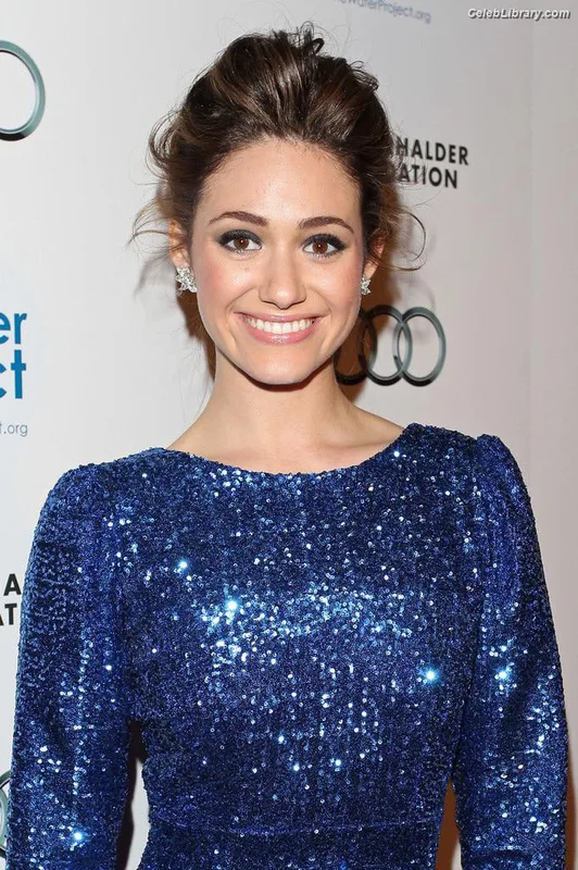 Emmy Rossum photo 17 of 531