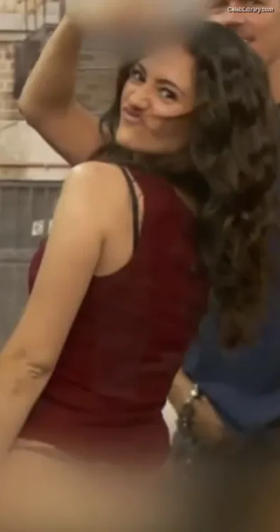 Emmy Rossum photo 14 of 531