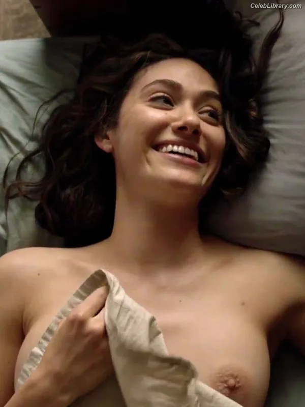 Emmy Rossum photo 3 of 531