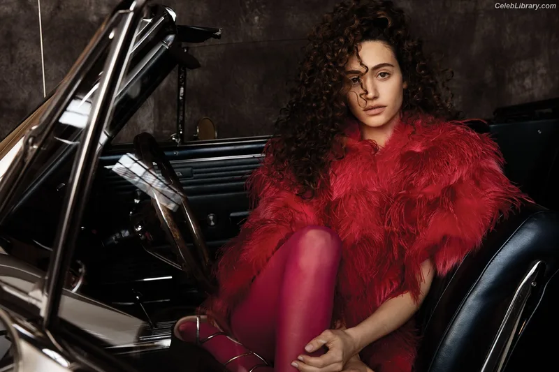 Emmy Rossum photo 12 of 531