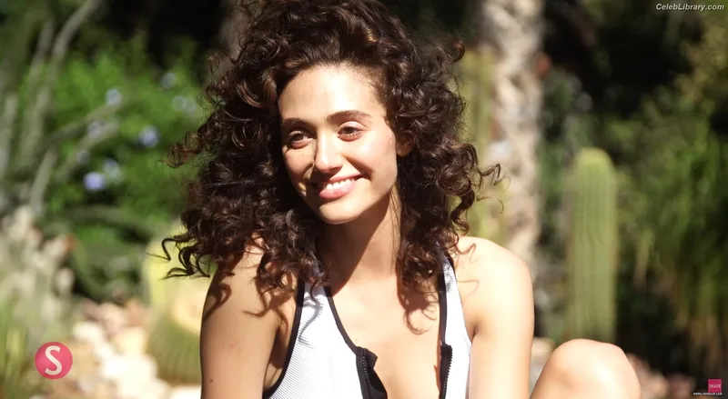 Emmy Rossum photo 16 of 531
