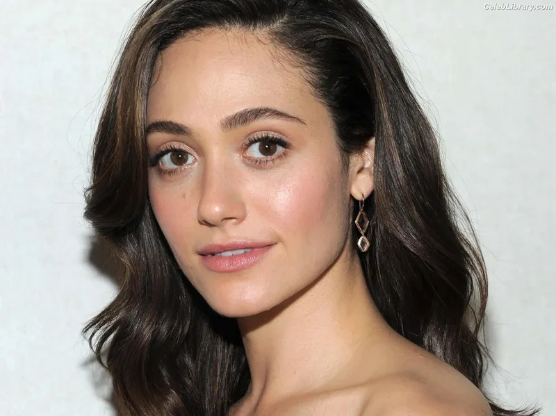 Emmy Rossum photo 12 of 531