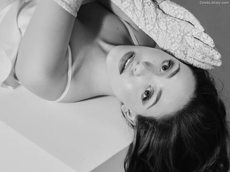 Emmy Rossum photo 15 of 531