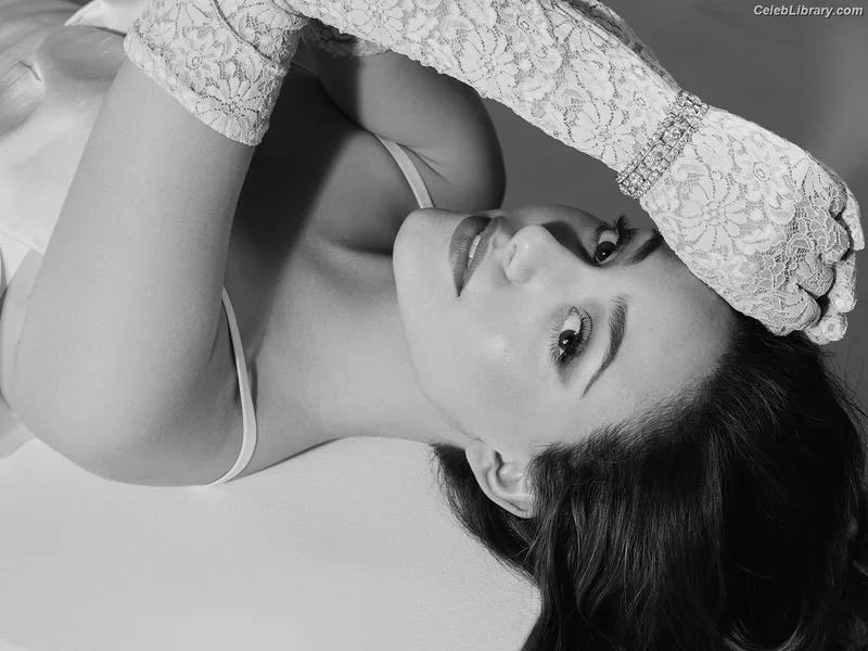 Emmy Rossum photo 17 of 531