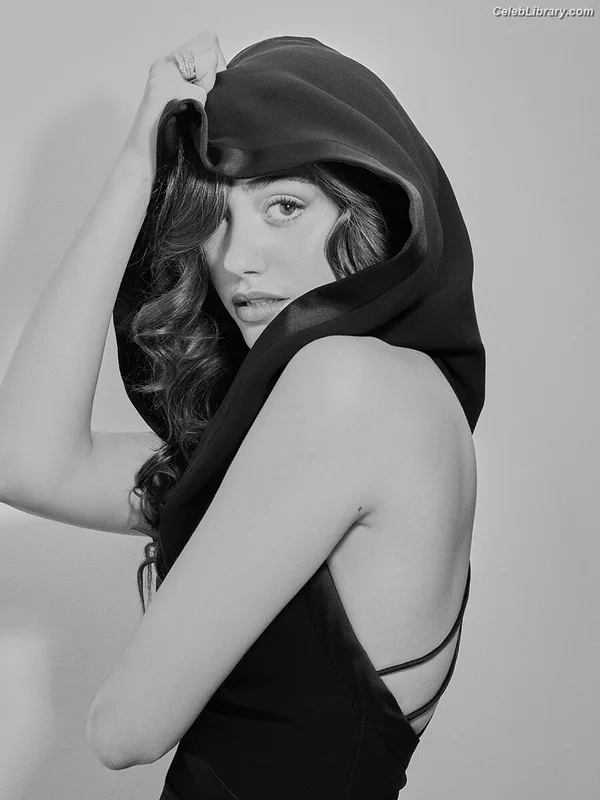 Emmy Rossum photo 21 of 531