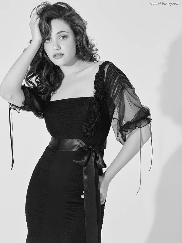 Emmy Rossum photo 24 of 531
