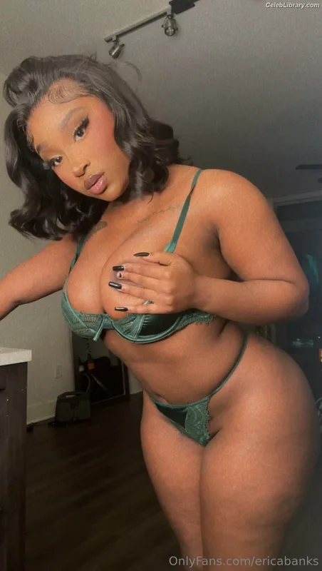 Erica Banks photo 10 of 57
