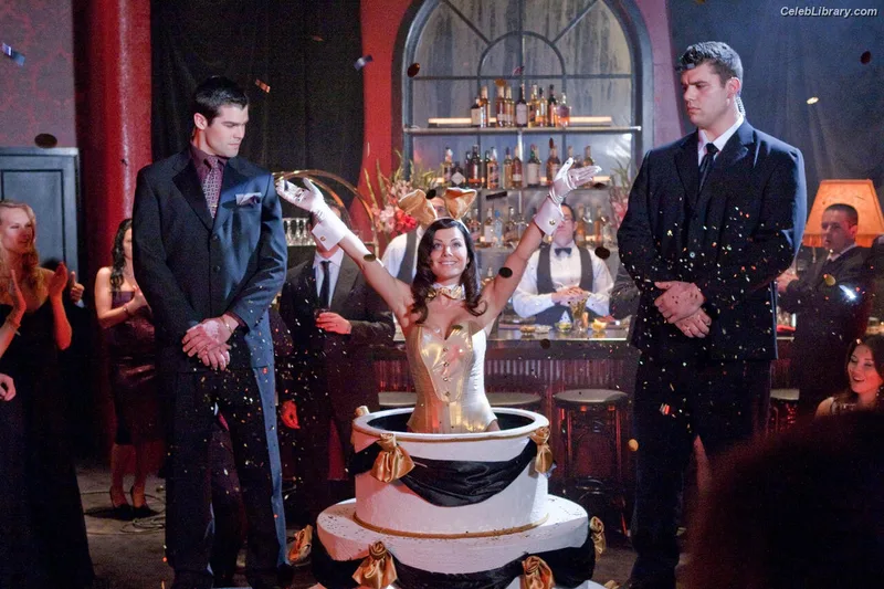 Erica Durance photo 14 of 56