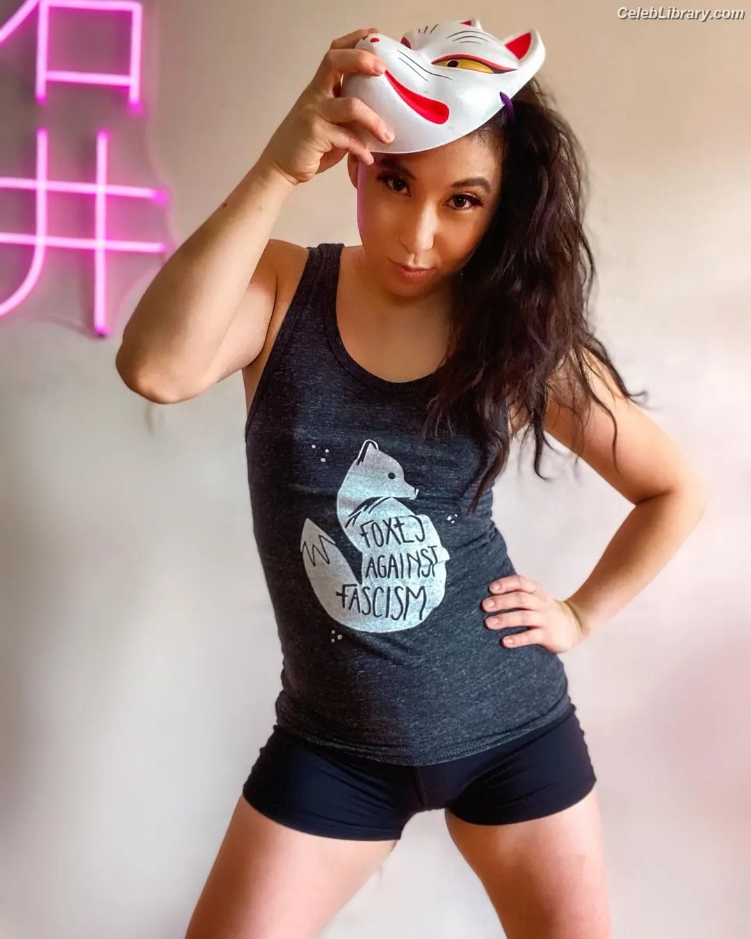 Erika Ishii photo 21 of 332