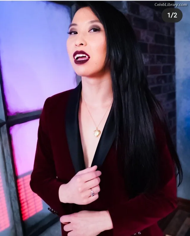 Erika Ishii photo 4 of 333