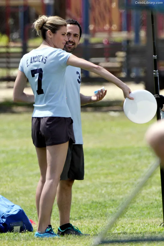 Erin Andrews photo 19 of 162