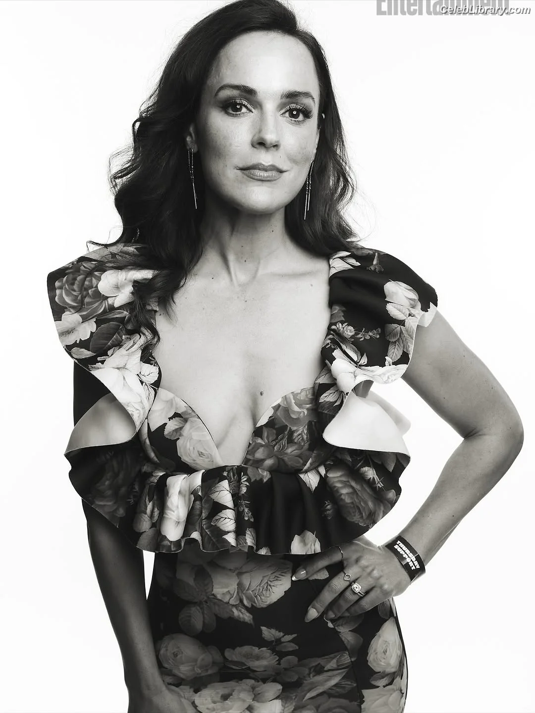 Erin Cahill photo 18 of 138