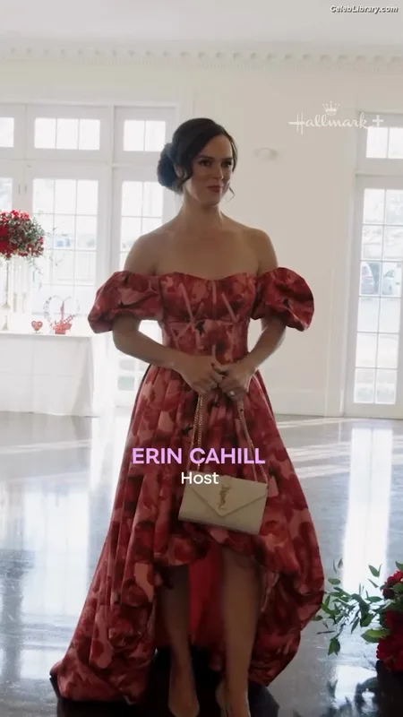 Erin Cahill photo 3 of 139