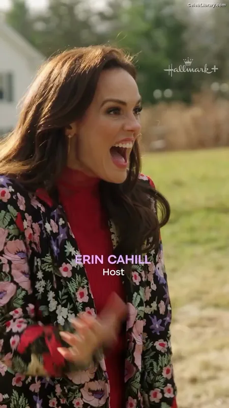 Erin Cahill photo 4 of 139