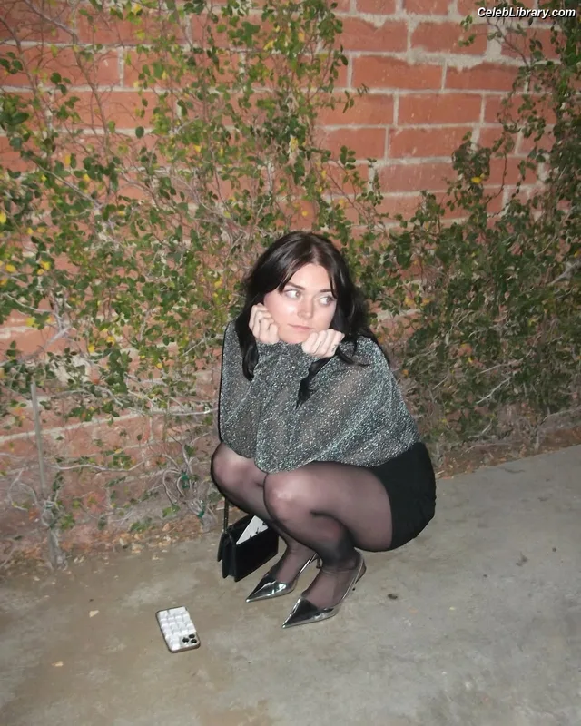 Erin Dougal photo 4 of 406