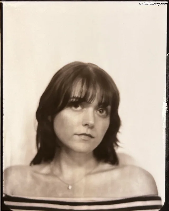 Erin Dougal photo 17 of 406