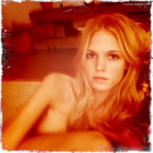 Erin Heatherton photo 23 of 131