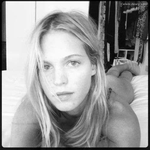 Erin Heatherton photo 12 of 132