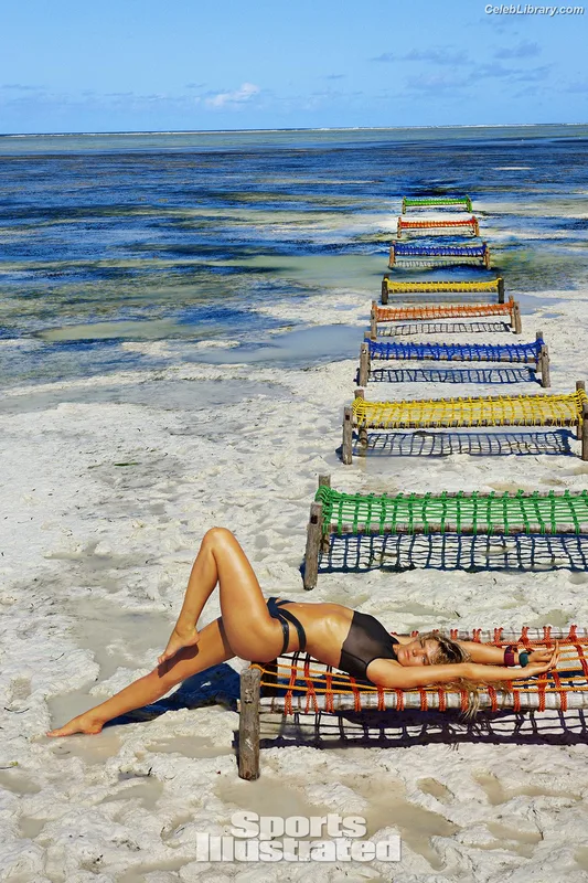 Erin Heatherton photo 17 of 132