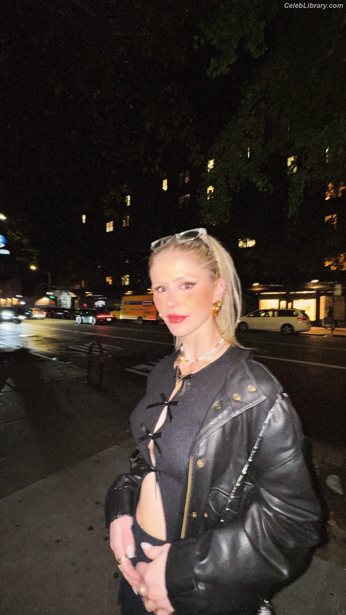 Erin Moriarty photo 7 of 978
