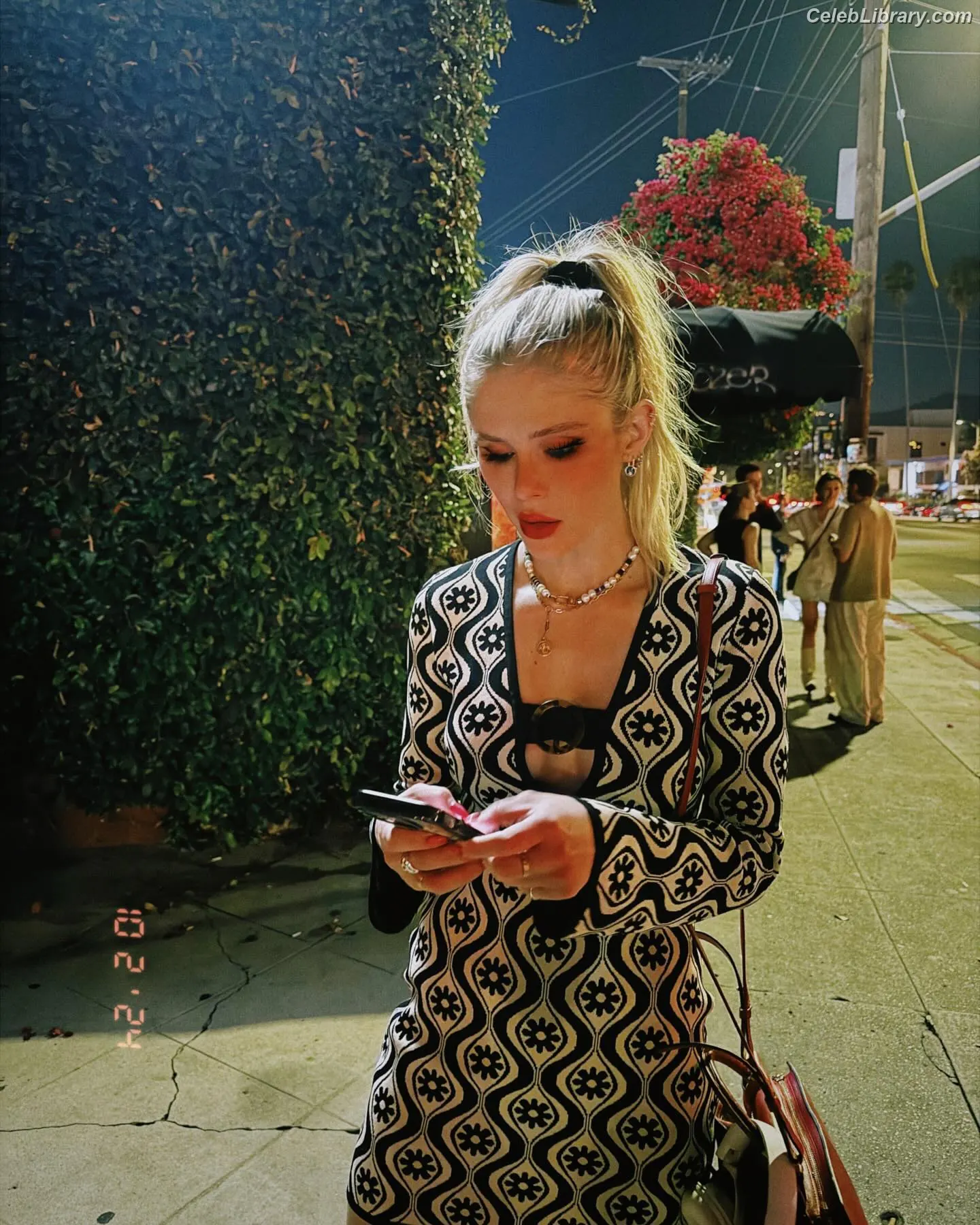 Erin Moriarty photo 19 of 978
