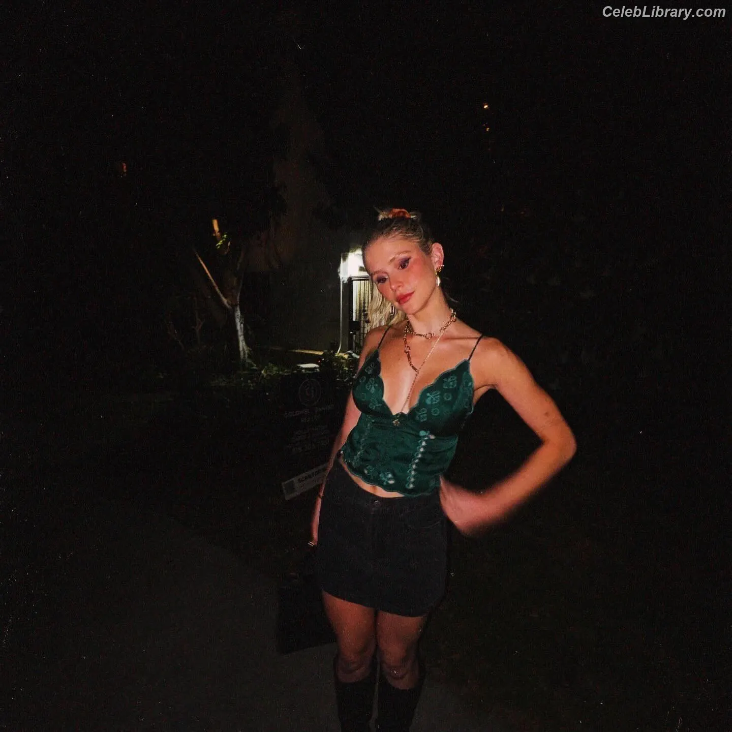Erin Moriarty photo 1 of 978