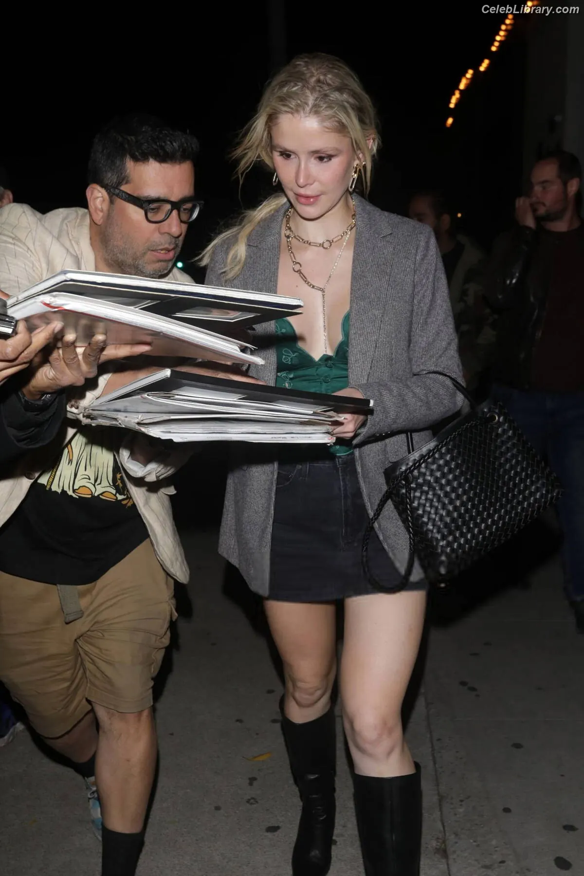 Erin Moriarty photo 10 of 978