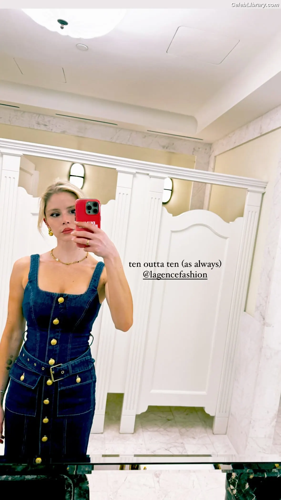 Erin Moriarty photo 16 of 978