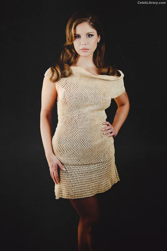 Erin Moriarty photo 20 of 978