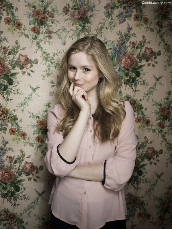 Erin Moriarty photo 13 of 978